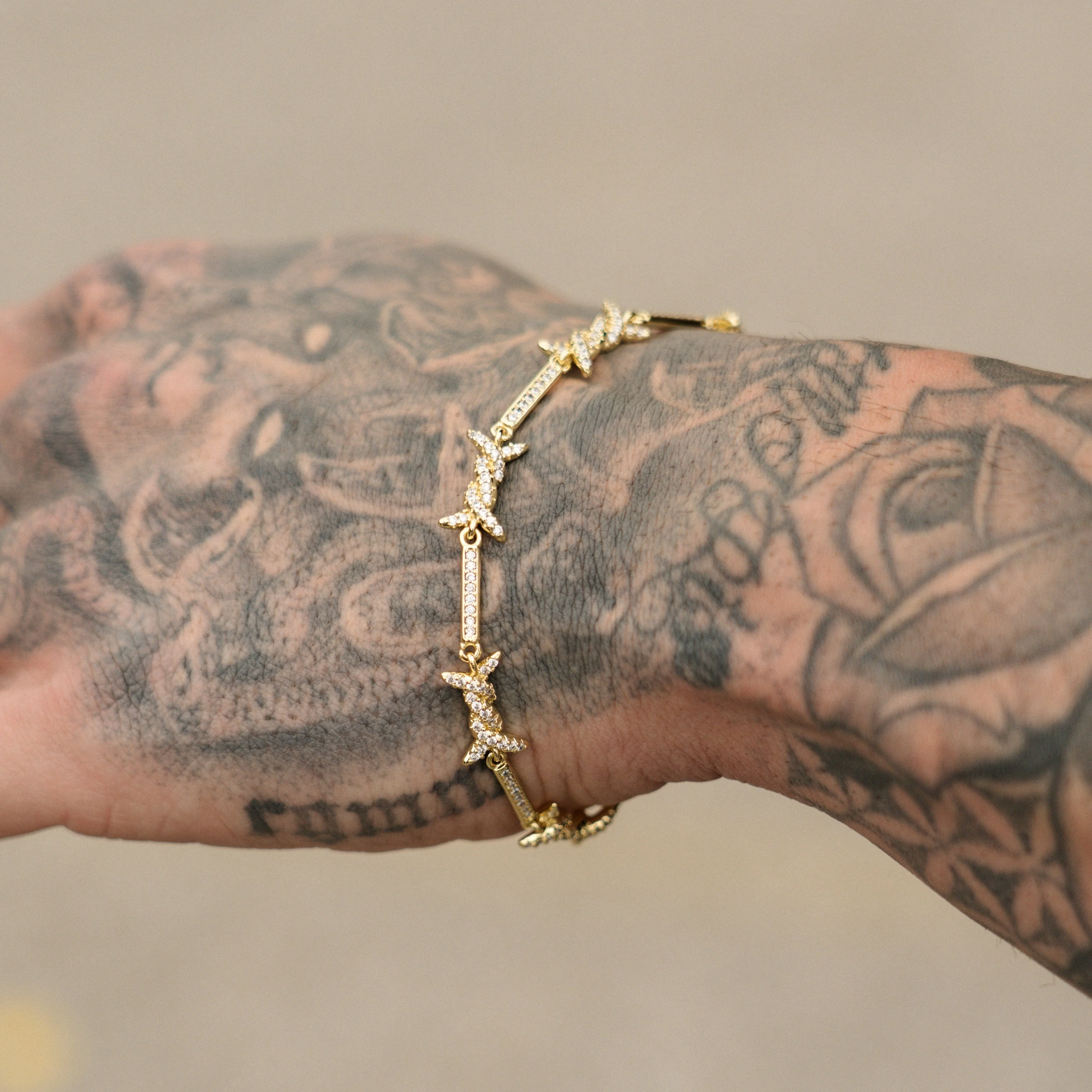 Iced Barbed Wire Bracelet - Gold RG391 - Image 6