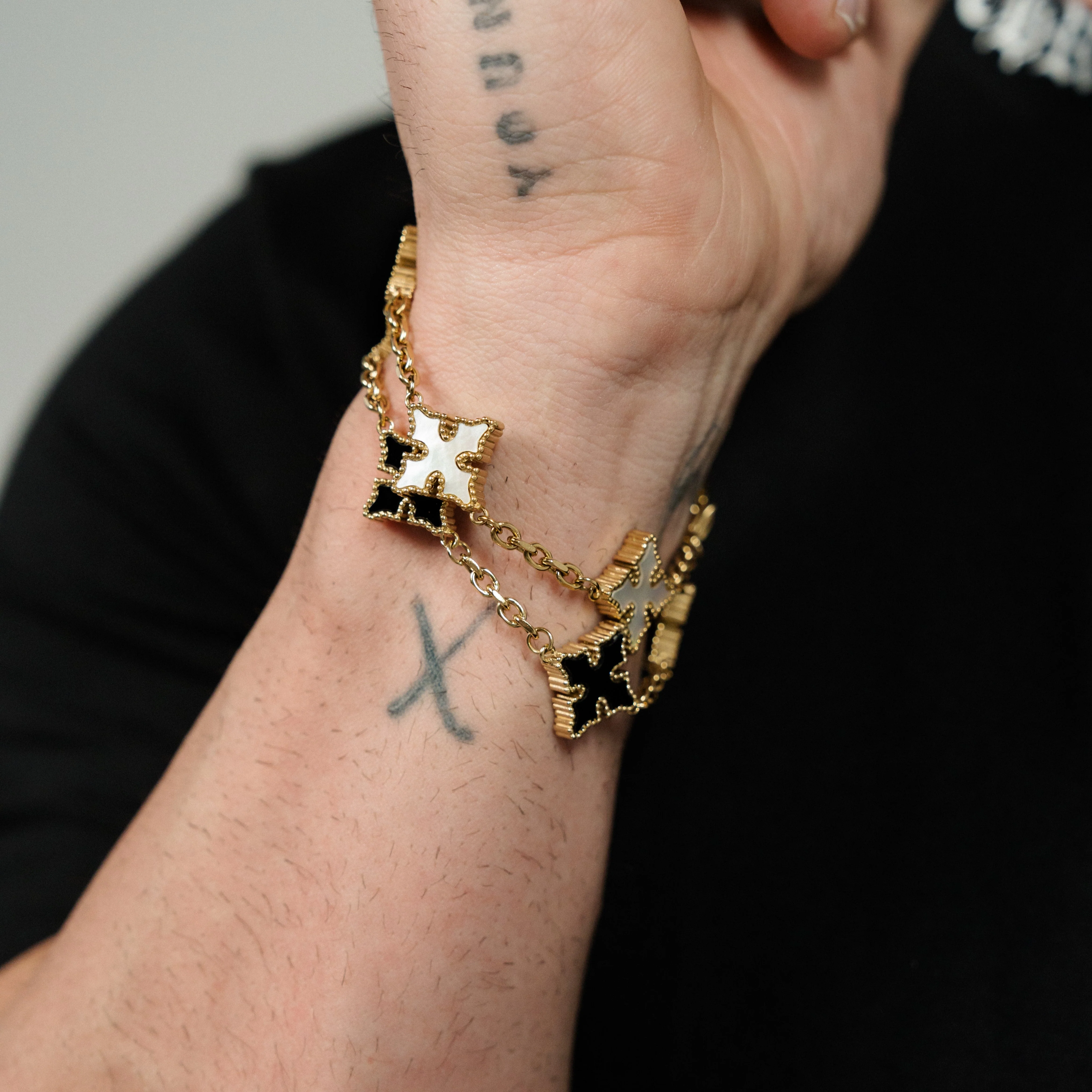 The Van Luste Bracelet - Gold RG396 - Image 8